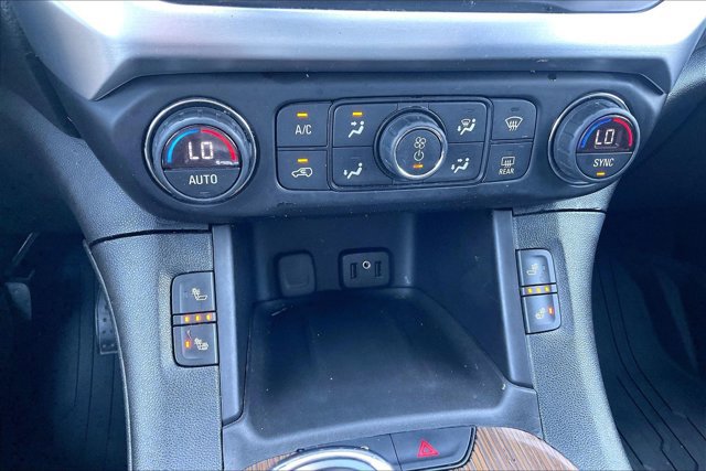 Used 2017 GMC Acadia SLE w/ LPO, Floor Liner Package FWD image 30