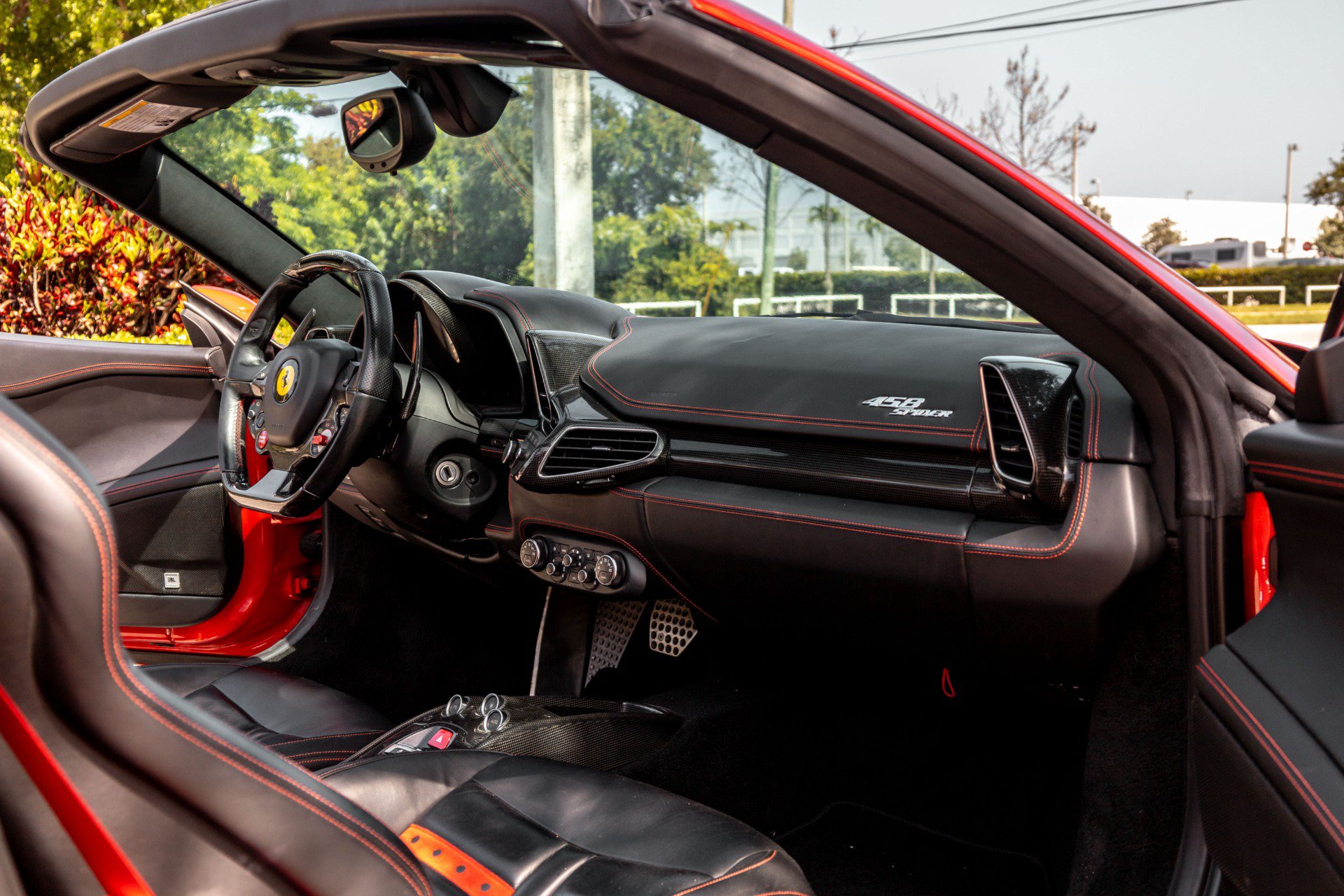 Used 2013 Ferrari 458 Spider RWD image 13