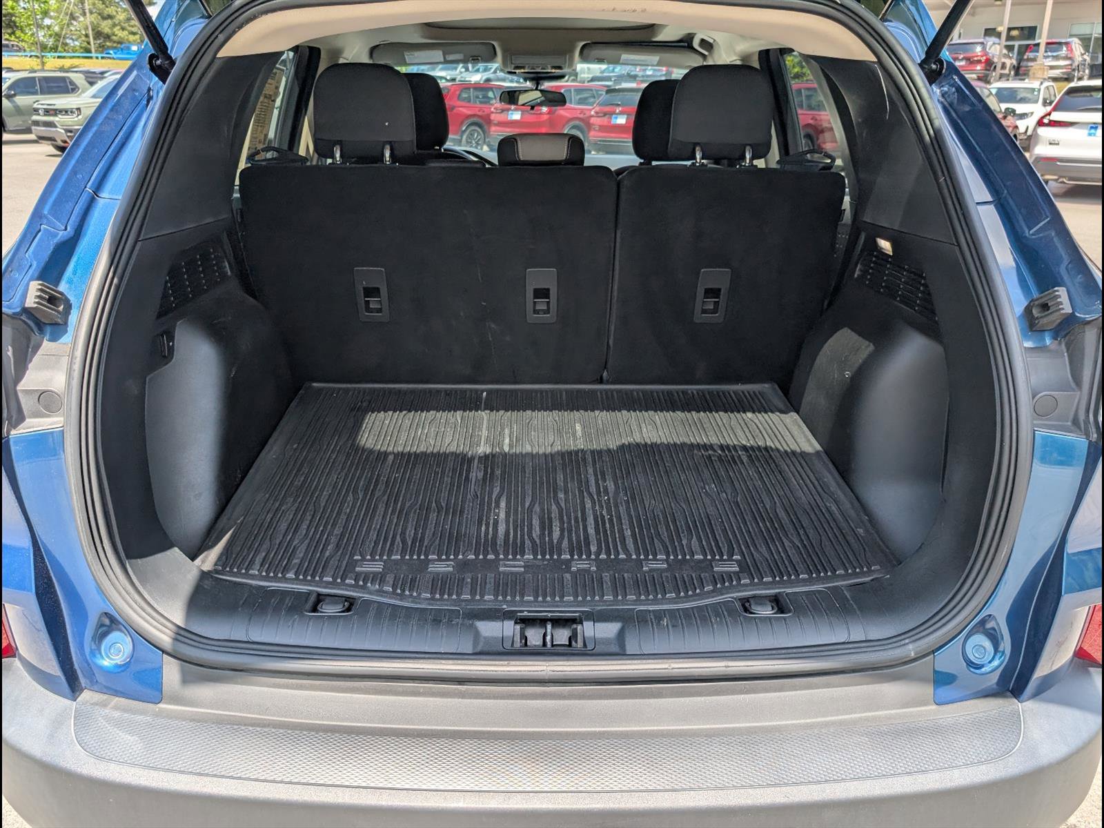 Used 2020 Ford Escape SE image 20