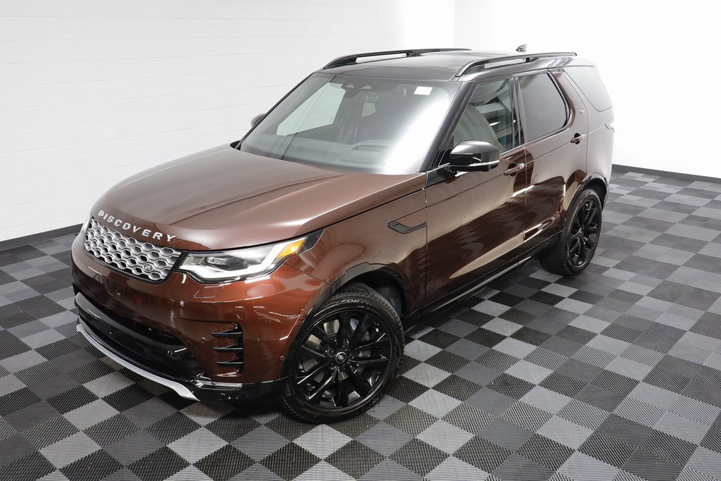 New 2026 Land Rover Discovery Limited Edition image 2