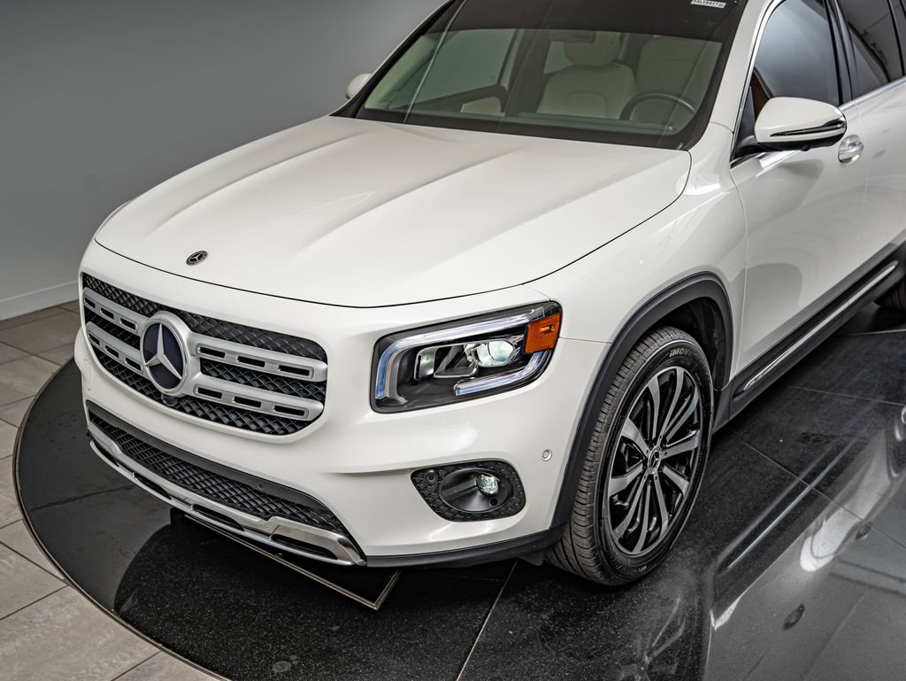 Used 2023 Mercedes-Benz GLB 250 4MATIC image 14