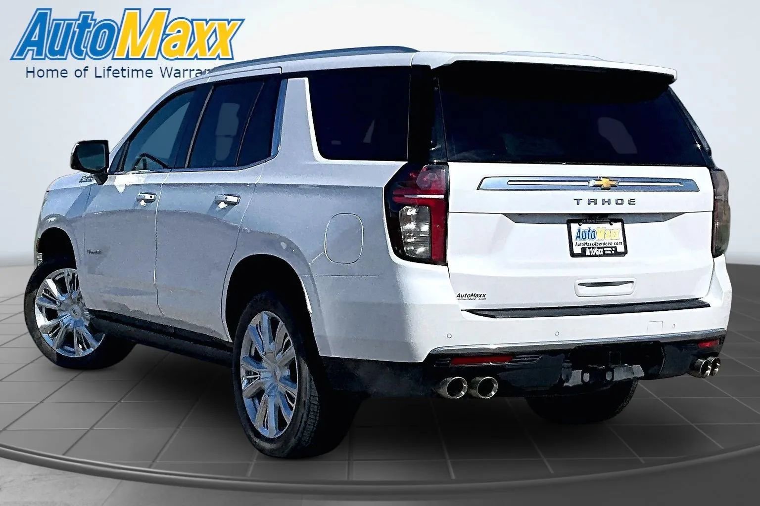 Used 2023 Chevrolet Tahoe High Country AWD/4WD image 5