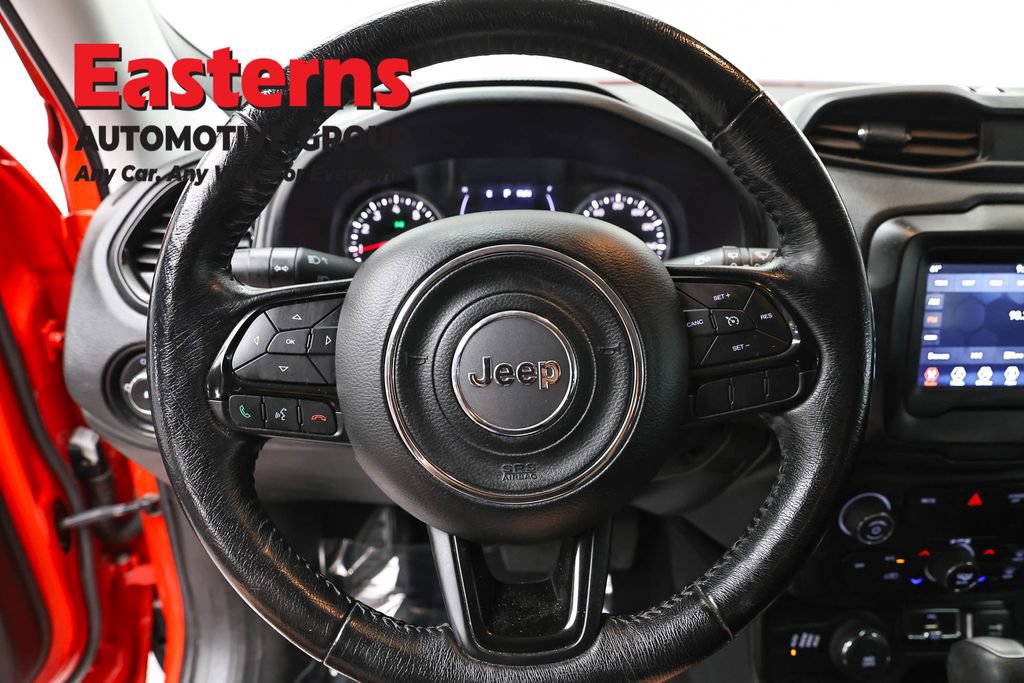 Used 2018 Jeep Renegade Altitude AWD/4WD image 10