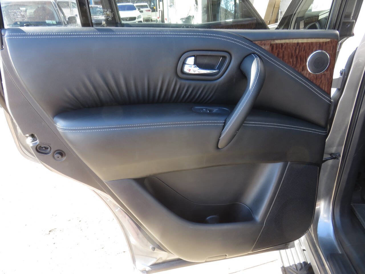 Used 2020 Nissan Armada SL w/ Premium Package image 31