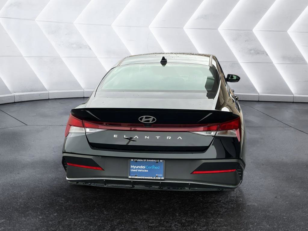 Certified 2025 Hyundai Elantra Sport image 6