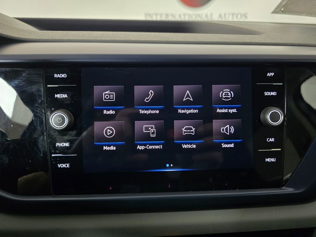 Used 2023 Volkswagen Taos SE w/ Black Wheel Package image 19