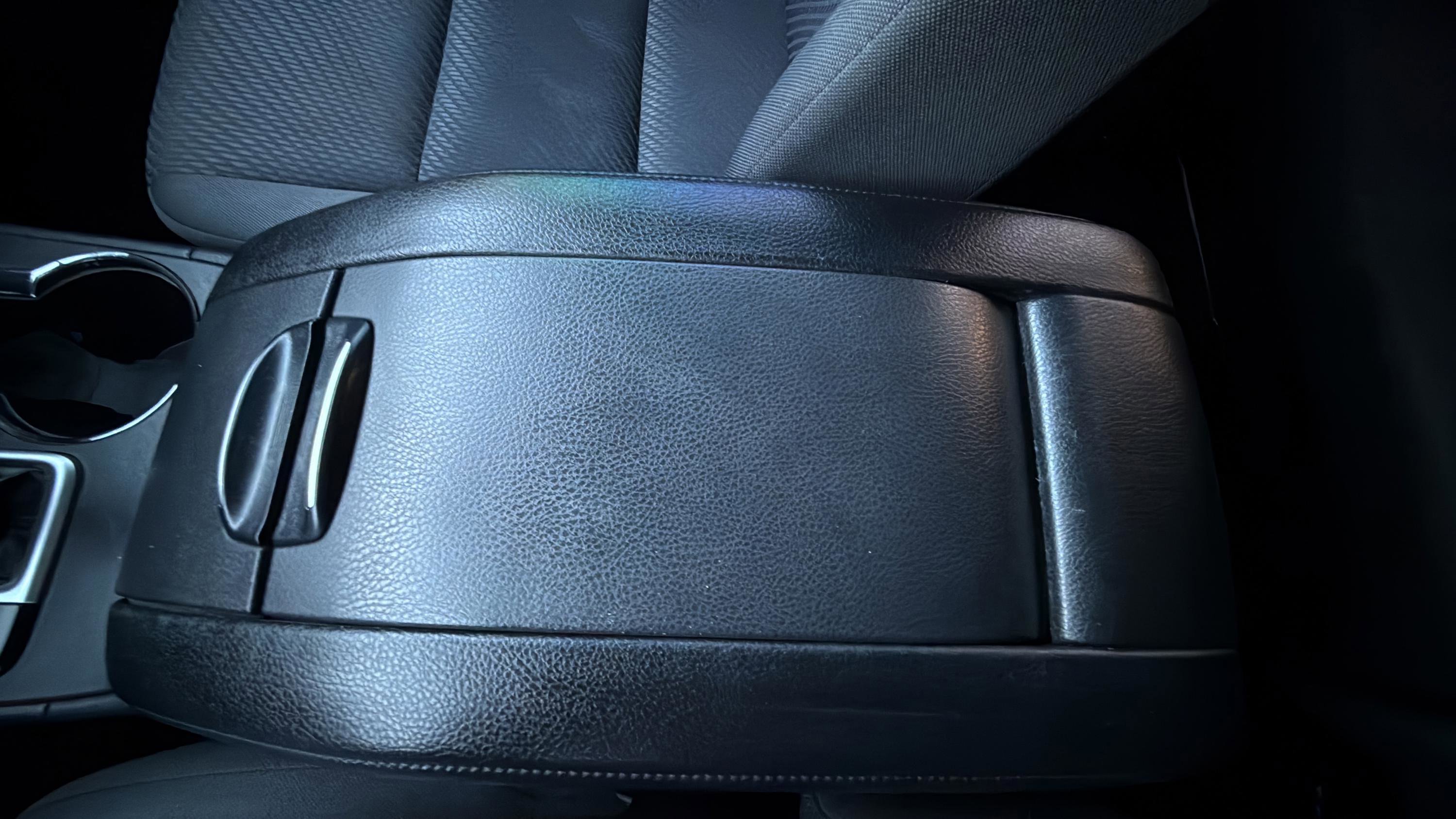 Used 2019 Toyota Highlander LE FWD image 22