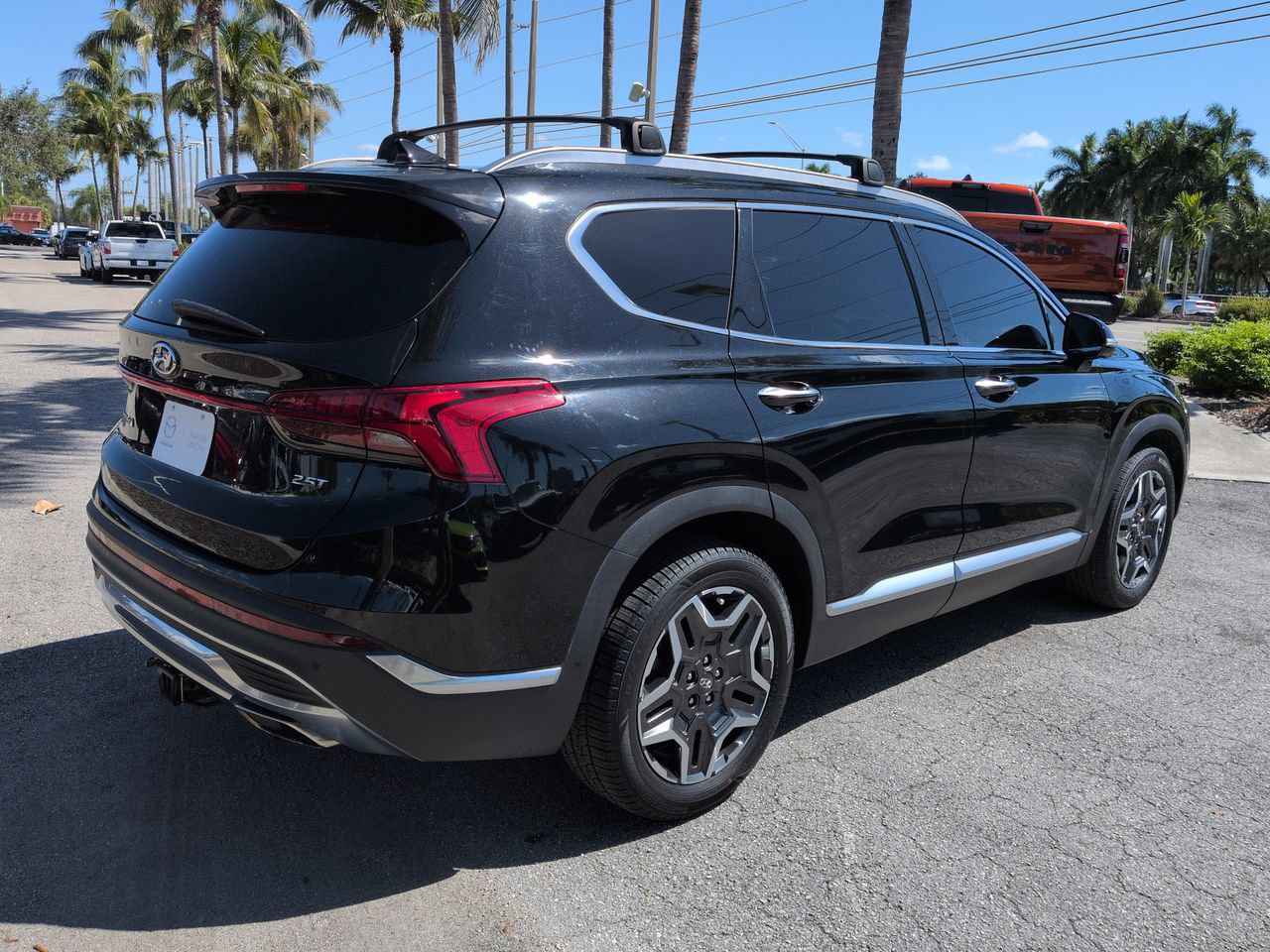 Used 2021 Hyundai Santa Fe Limited w/ Cargo Package FWD image 5