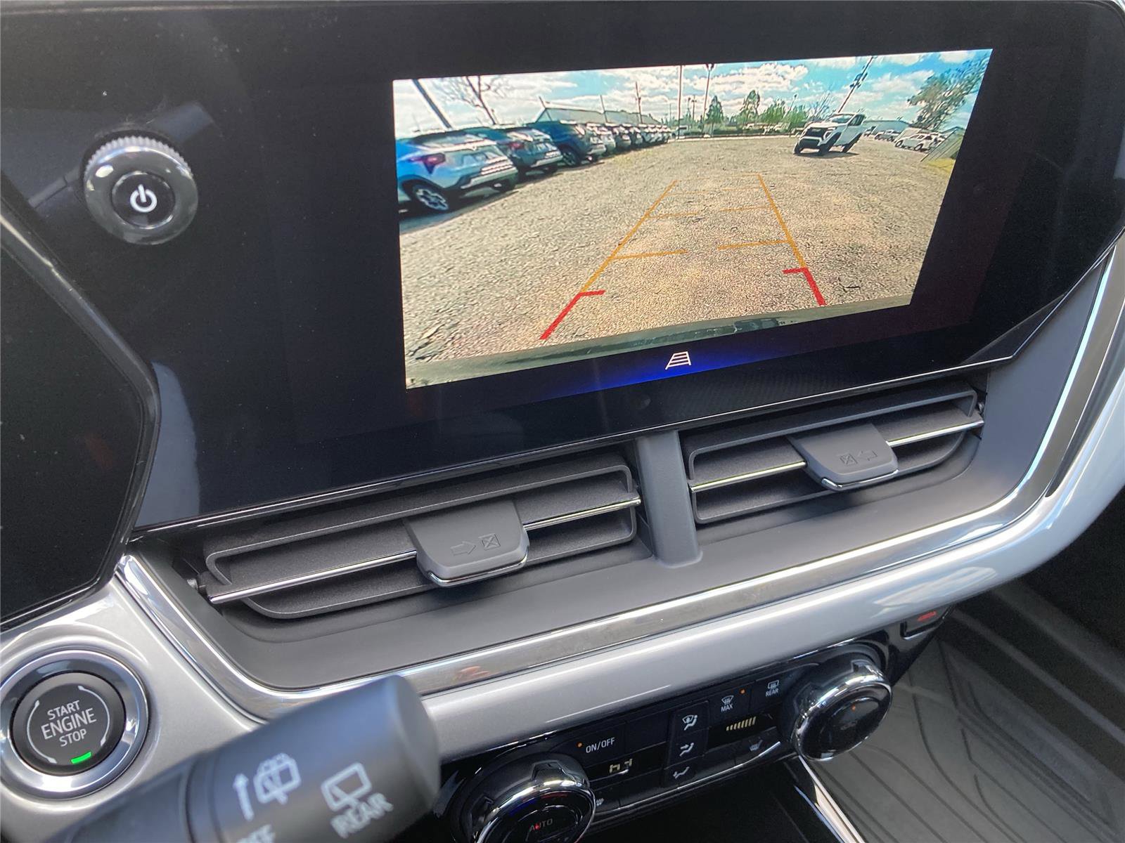 New 2026 Chevrolet Trax LT w/ Driver Confidence Package image 32