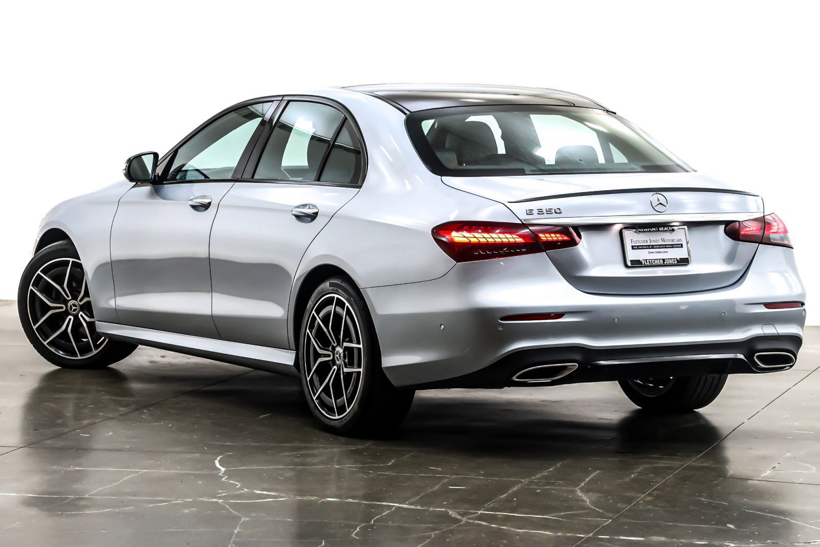 Used 2022 Mercedes-Benz E 350 Sedan image 12