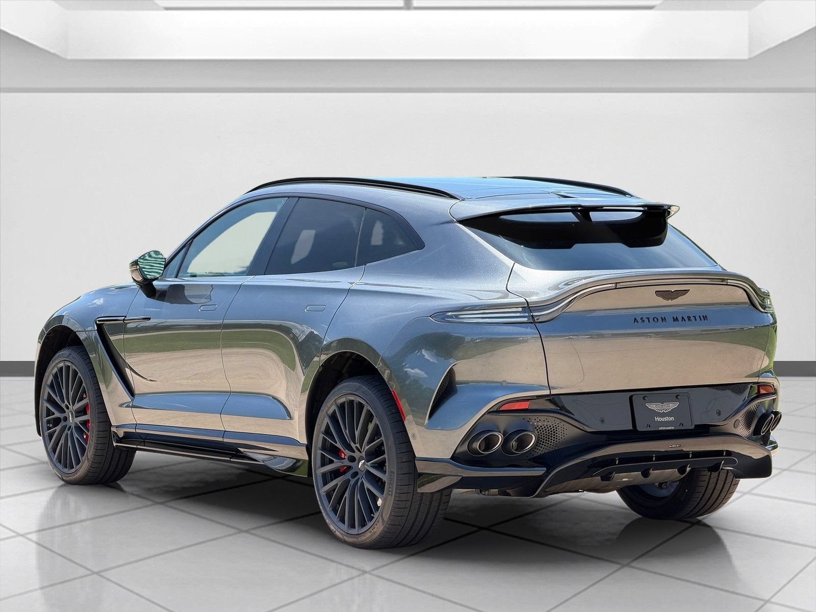 New 2026 Aston Martin DBX 707 AWD/4WD image 2