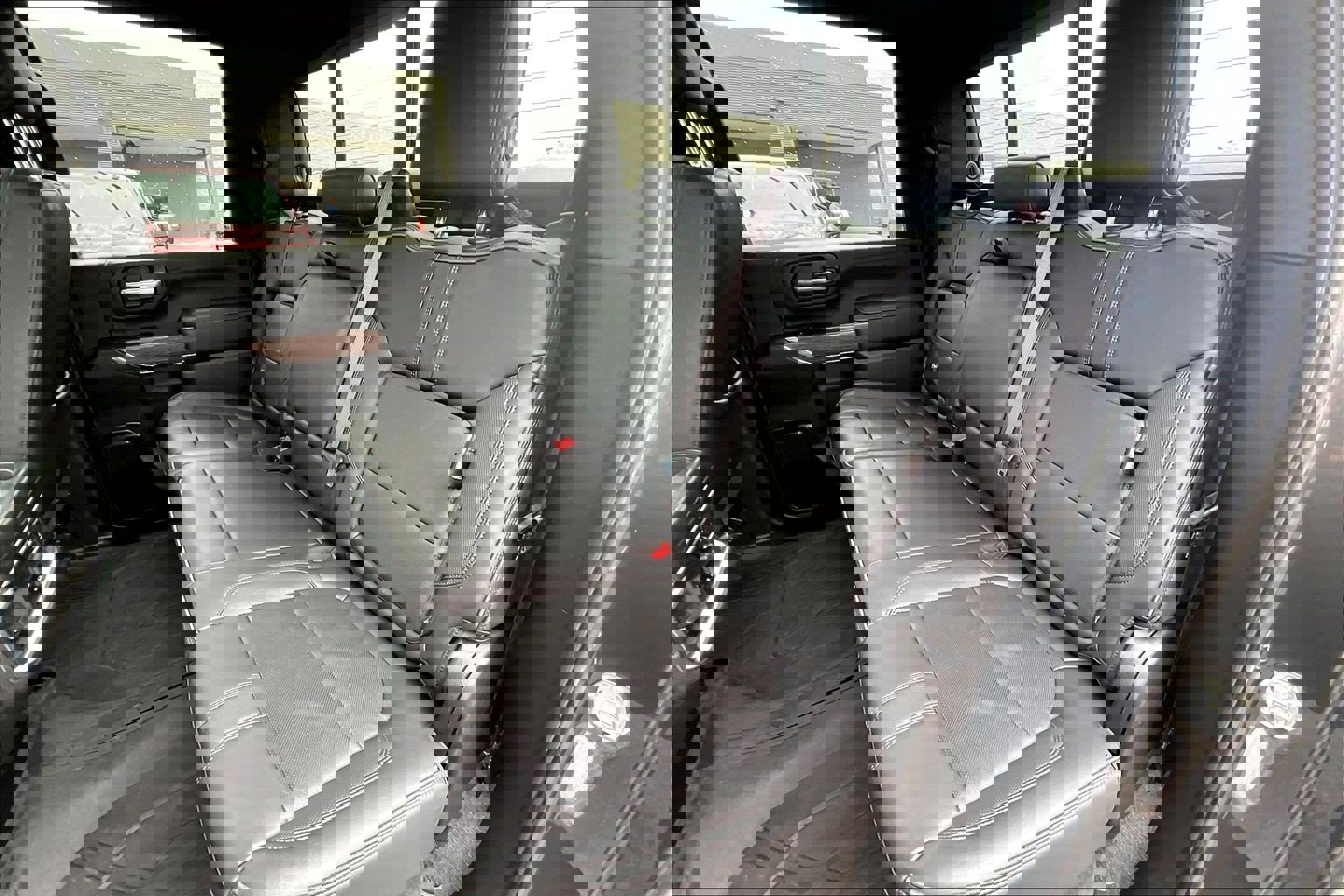 Used 2023 Chevrolet Silverado 2500 High Country image 22