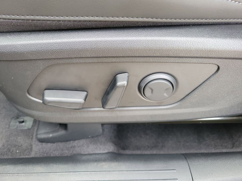 New 2026 Kia Sorento X-Line EX image 25