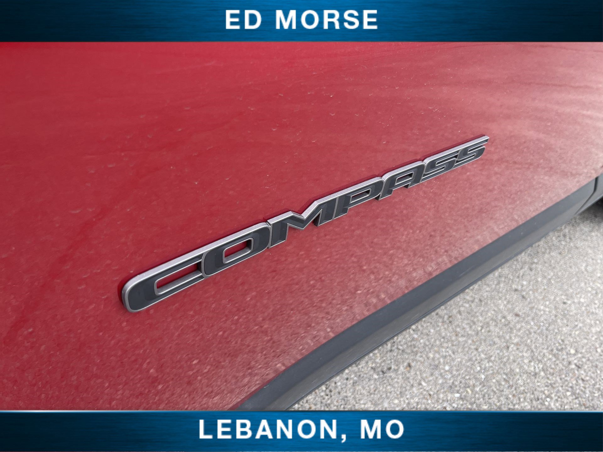 Used 2025 Jeep Compass Trailhawk AWD/4WD image 30