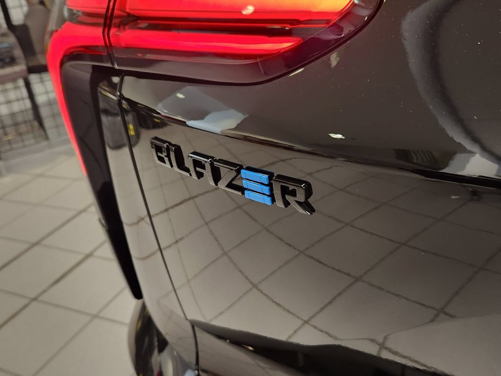 New 2026 Chevrolet Blazer EV SS AWD/4WD image 20