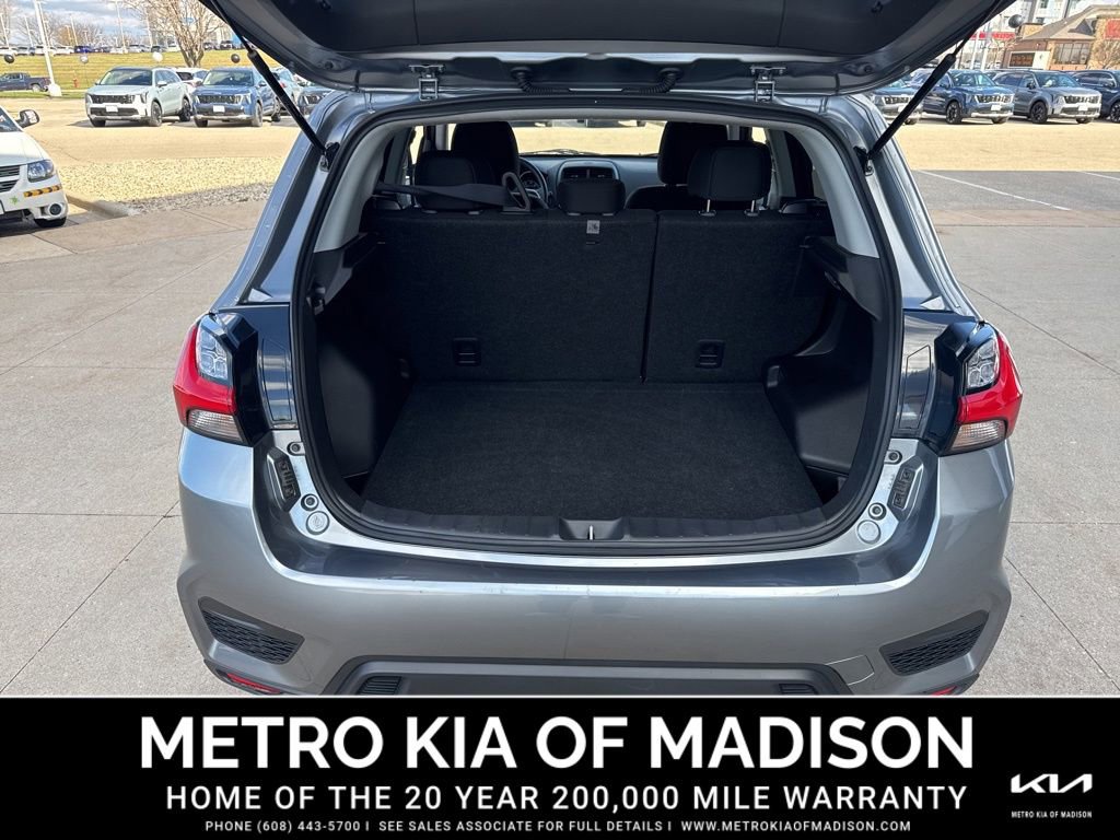 Used 2025 Mitsubishi Outlander Sport ES image 27