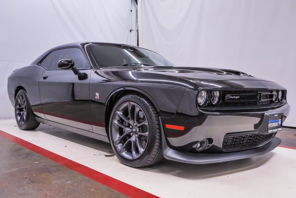 Used 2022 Dodge Challenger R/T Scat Pack RWD image 5