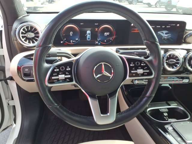 Used 2022 Mercedes-Benz A 220 4MATIC image 7