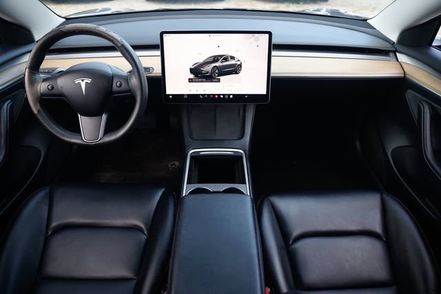 Used 2023 Tesla Model 3 Standard Range RWD image 2