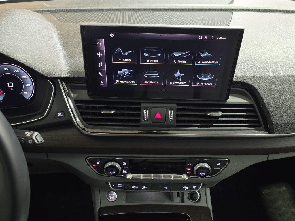 Used 2023 Audi Q5 2.0T Premium Plus w/ Premium Plus Package AWD/4WD image 21