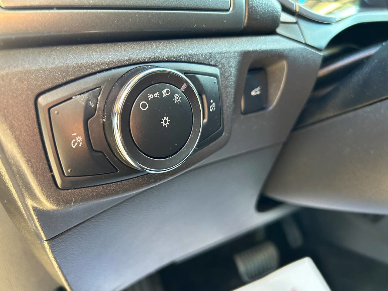 Used 2013 Ford Fusion SE image 24