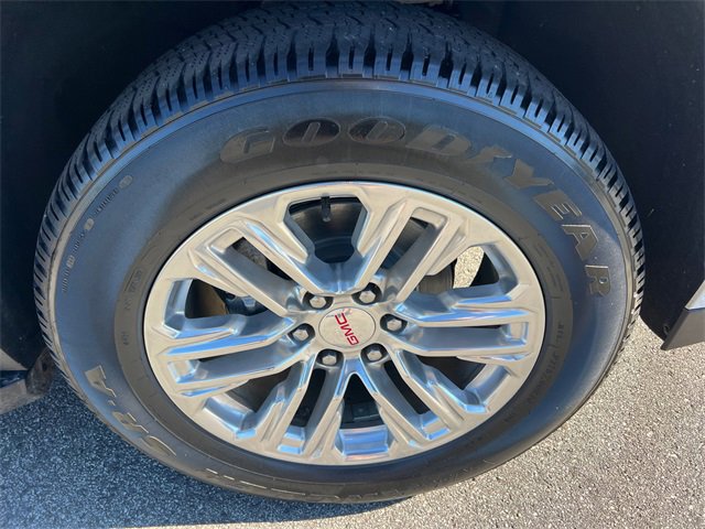 Used 2021 GMC Yukon XL SLT image 12