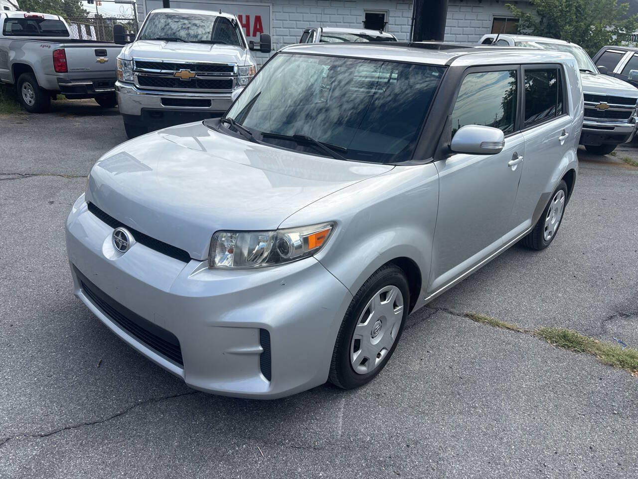 Used 2011 Scion xB FWD image 15