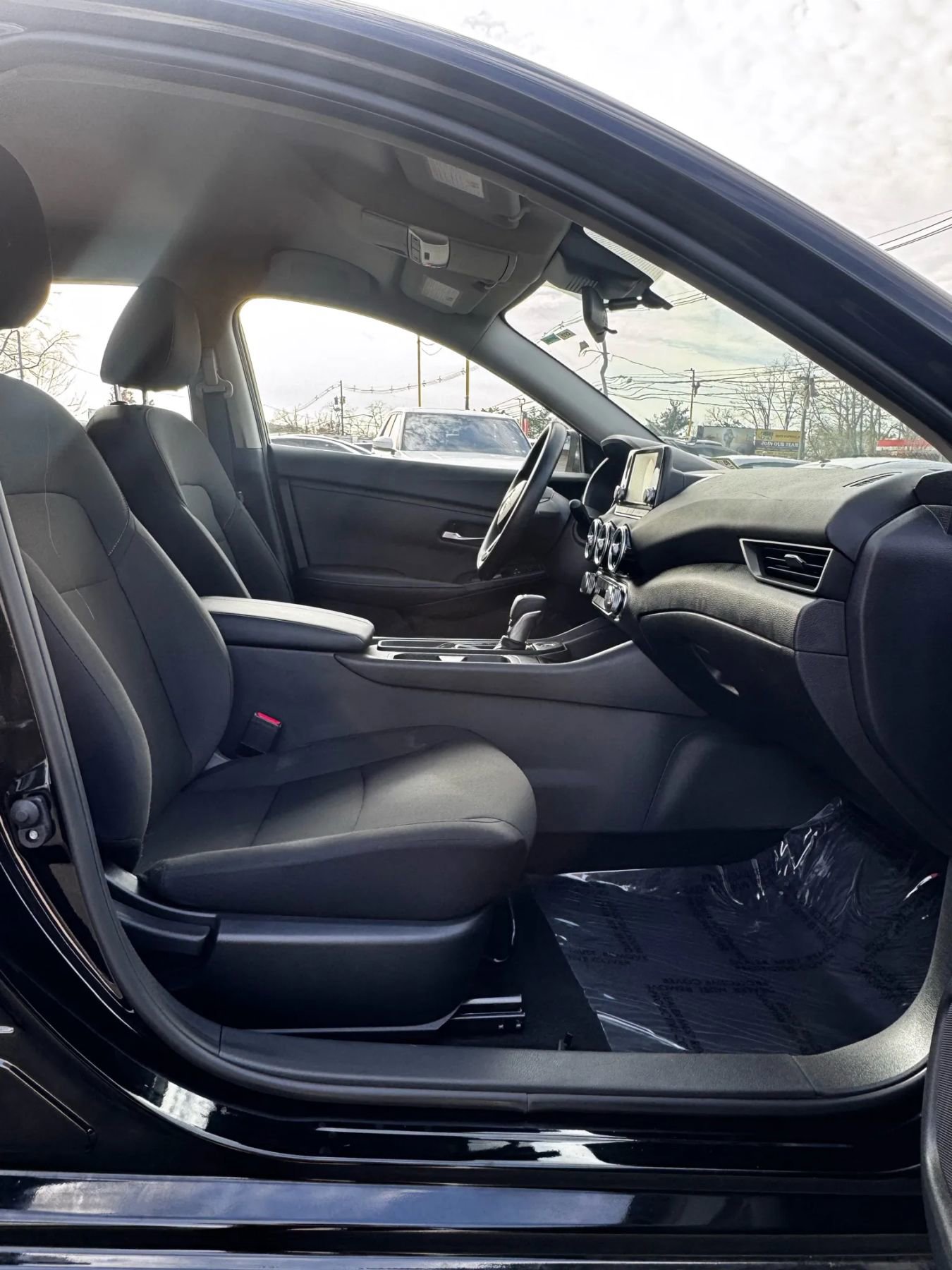 Used 2025 Nissan Sentra S image 15