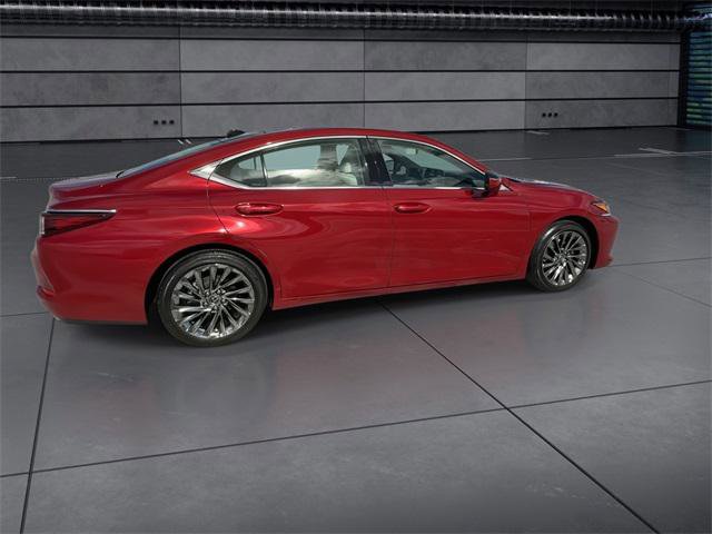 Certified 2024 Lexus ES 350 w/ Luxury Package image 9