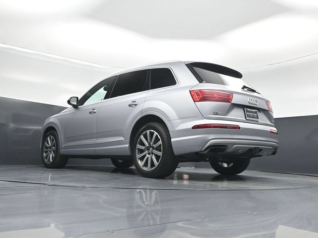 Used 2017 Audi Q7 3.0T Premium Plus w/ Premium Plus Package AWD/4WD image 54