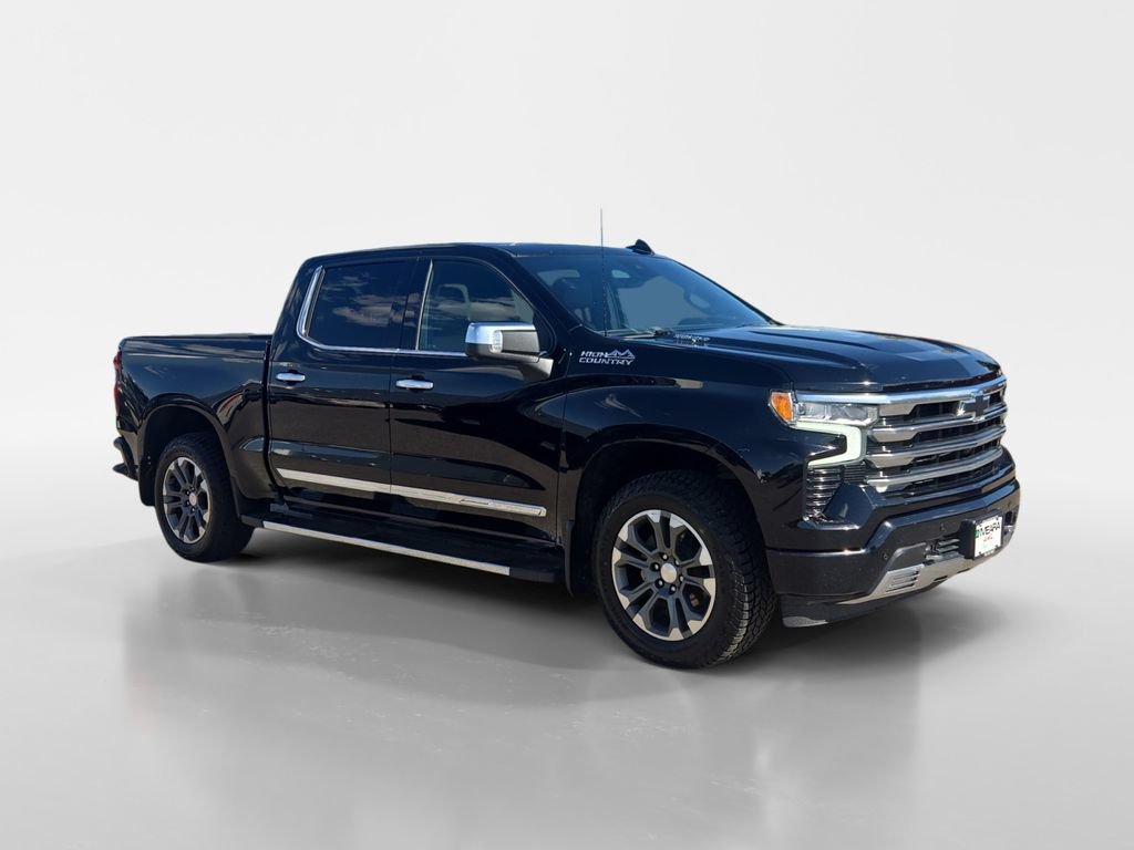 Used 2024 Chevrolet Silverado 1500 High Country w/ Technology Package AWD/4WD image 9