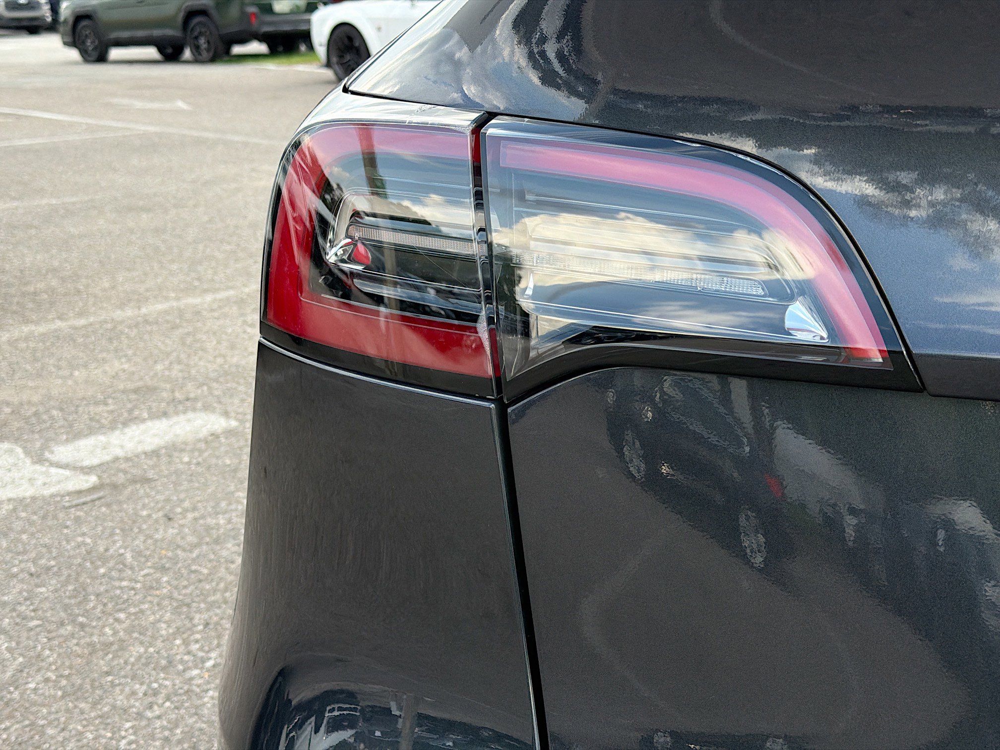 Used 2024 Tesla Model Y Long Range image 10