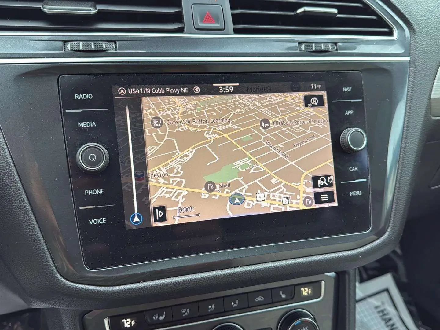 Used 2021 Volkswagen Tiguan SEL FWD image 11