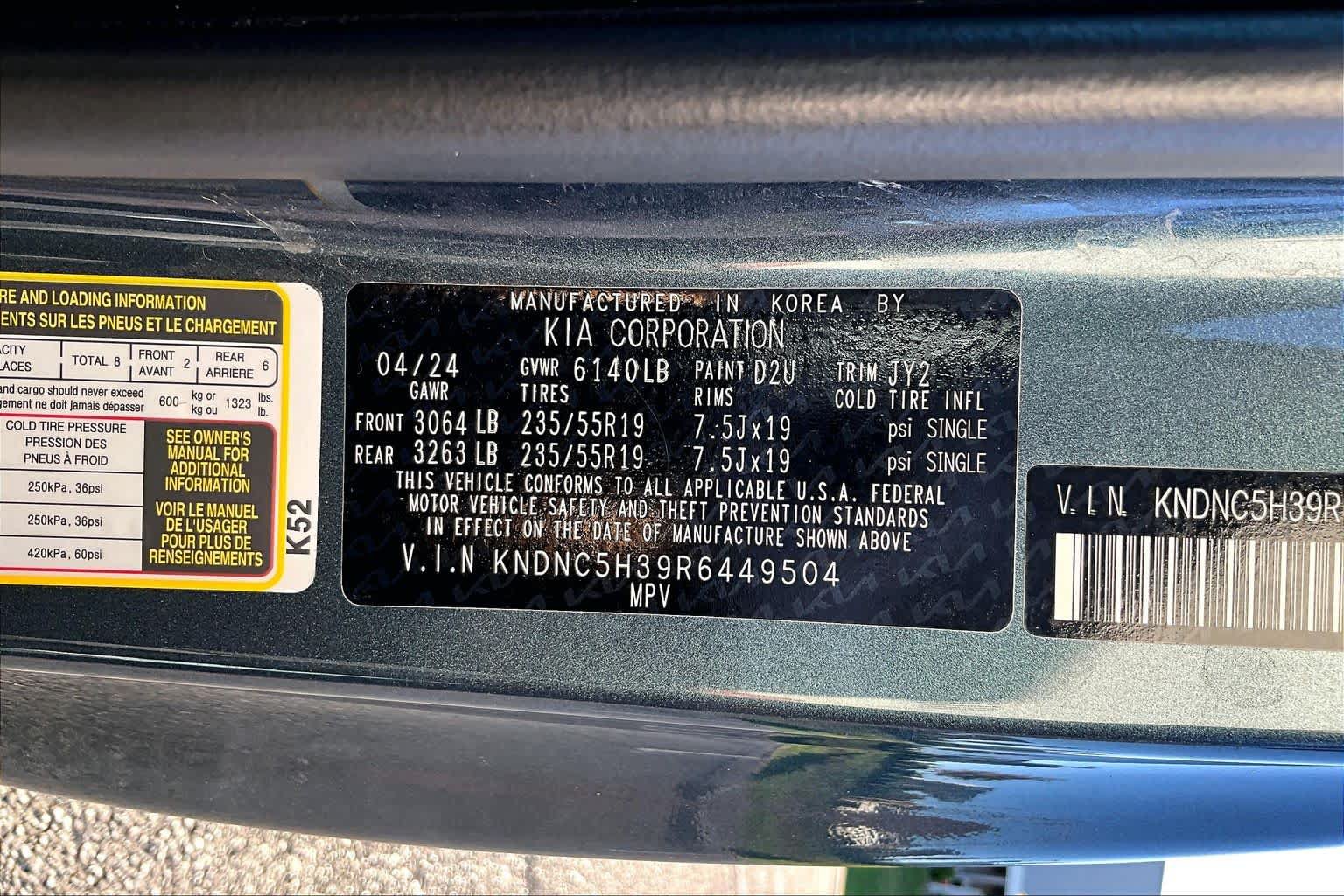 Used 2024 Kia Carnival EX FWD image 37