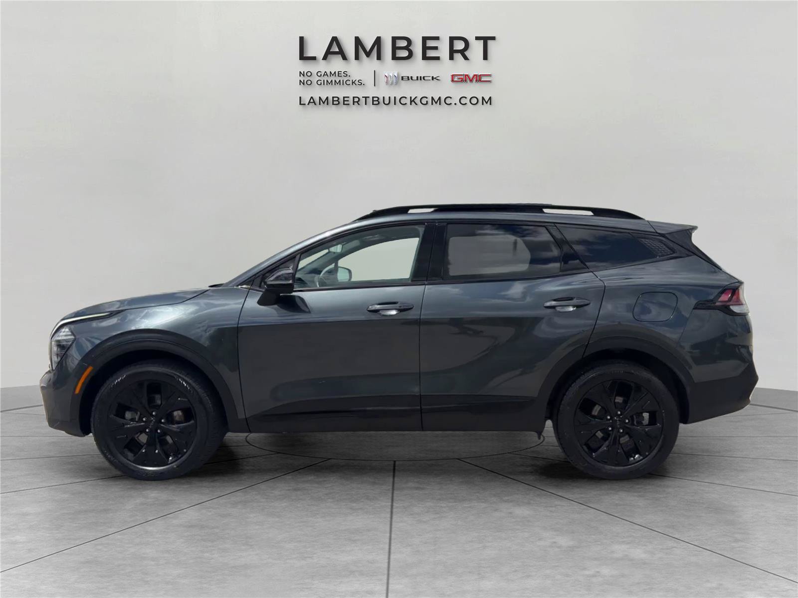 Used 2025 Kia Sportage X-Line w/ Premium Package AWD/4WD image 2