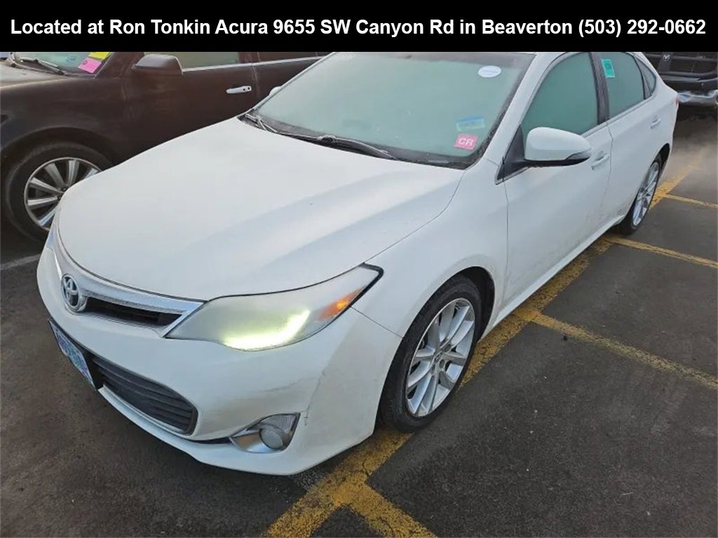 Used 2014 Toyota Avalon Limited image 3