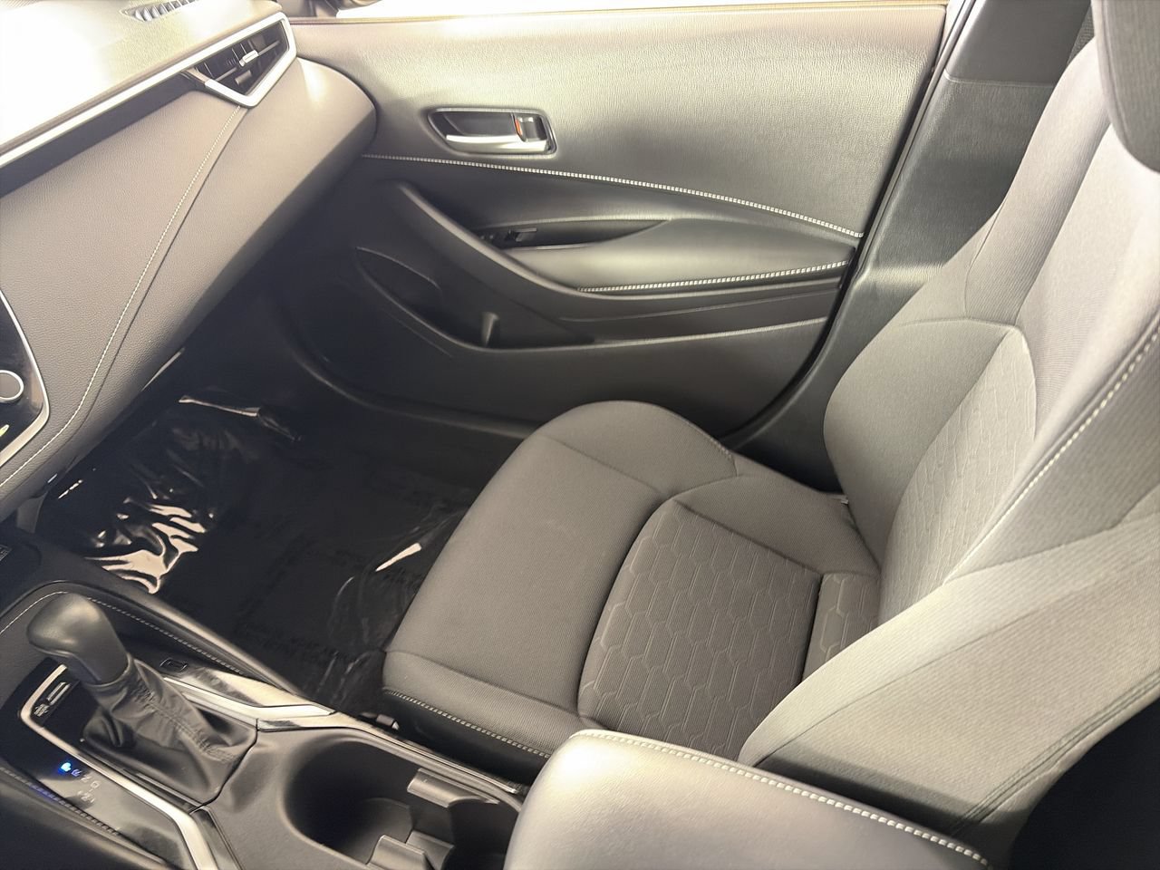 Used 2026 Toyota Corolla SE FWD image 21