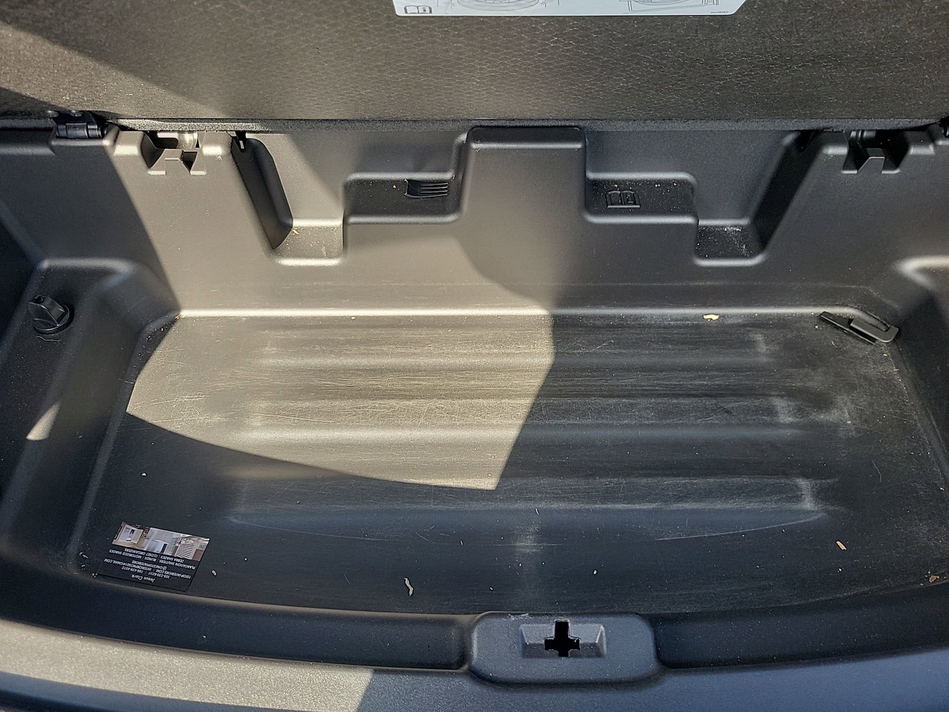 Used 2023 Buick Enclave Essence image 18