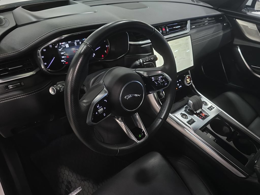 Used 2023 Jaguar XF R-Dynamic SE AWD/4WD image 16