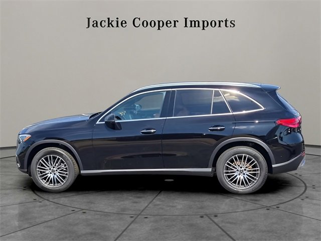 New 2025 Mercedes-Benz GLC 300 4MATIC image 3