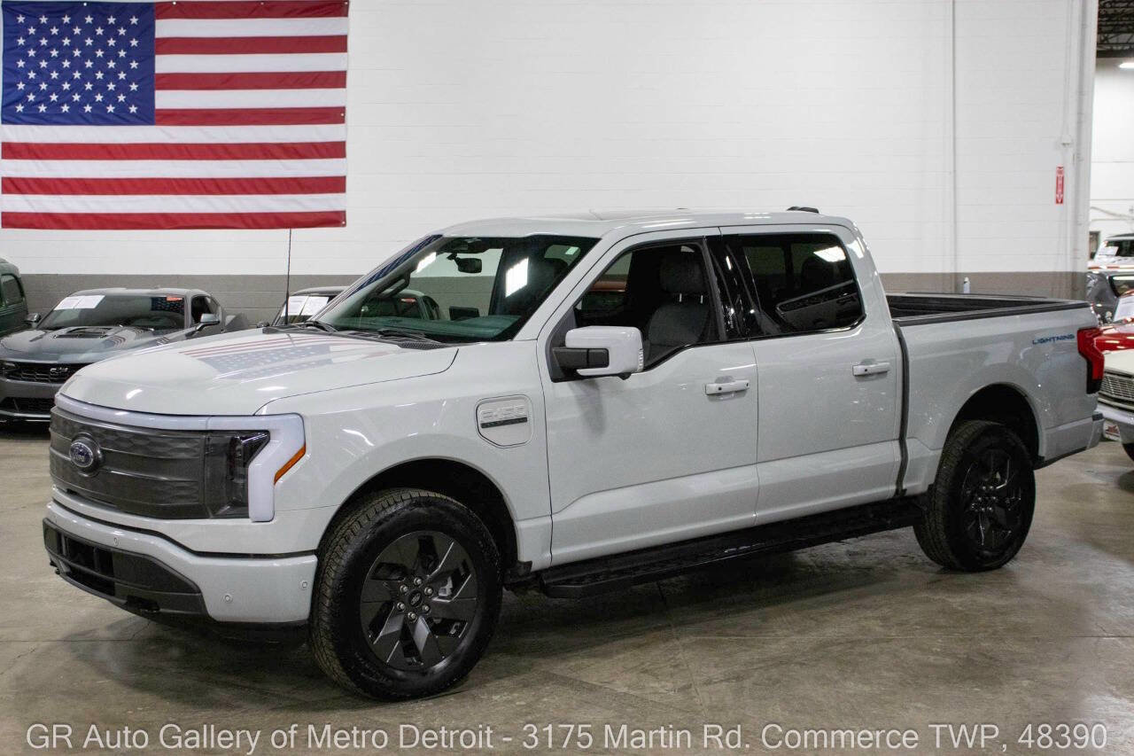 Used 2023 Ford F150 Lightning Lariat w/ Equipment Group 511A High image 1