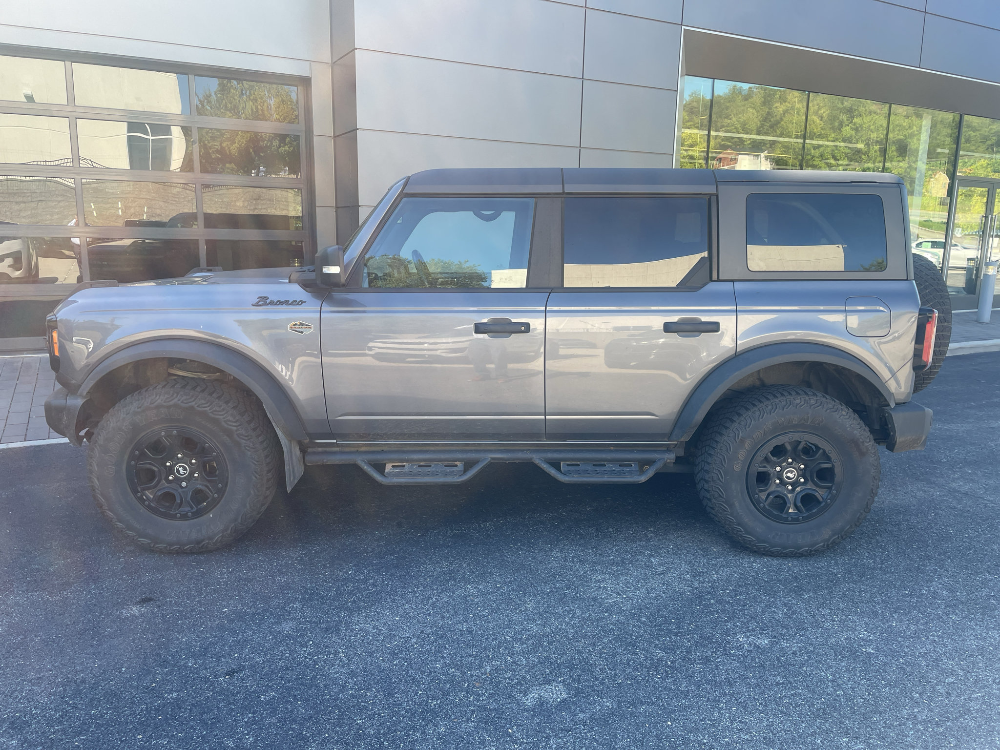 Used 2023 Ford Bronco Wildtrak AWD/4WD image 6