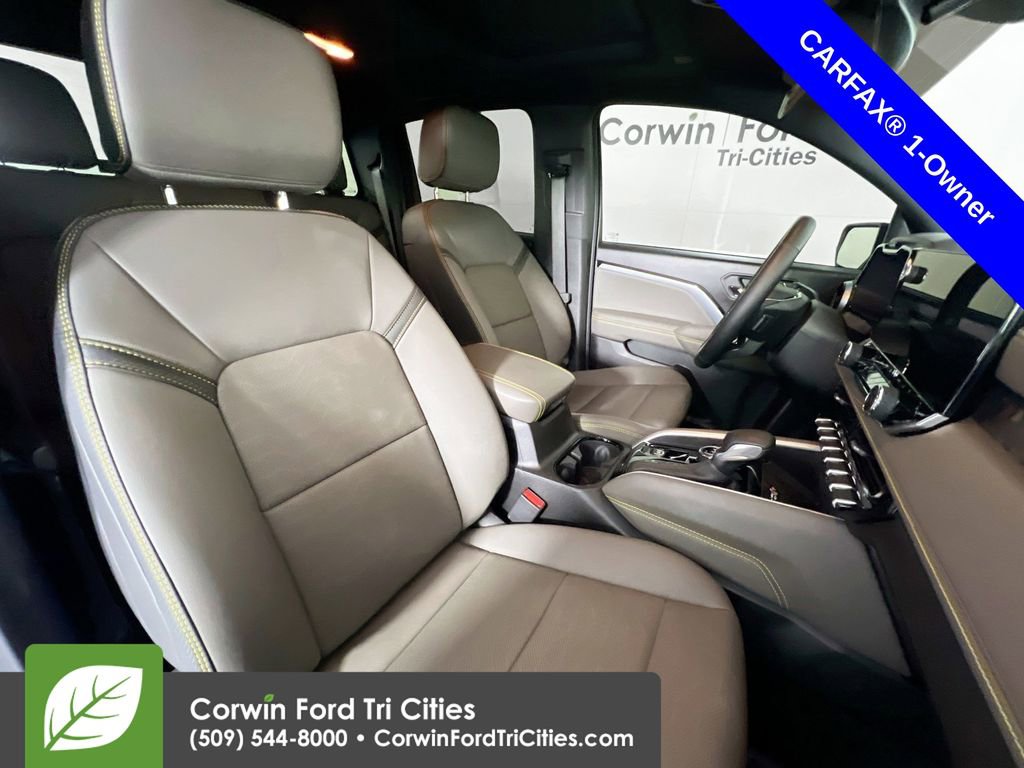 Used 2025 Chevrolet Colorado ZR2 w/ Technology Package AWD/4WD image 17