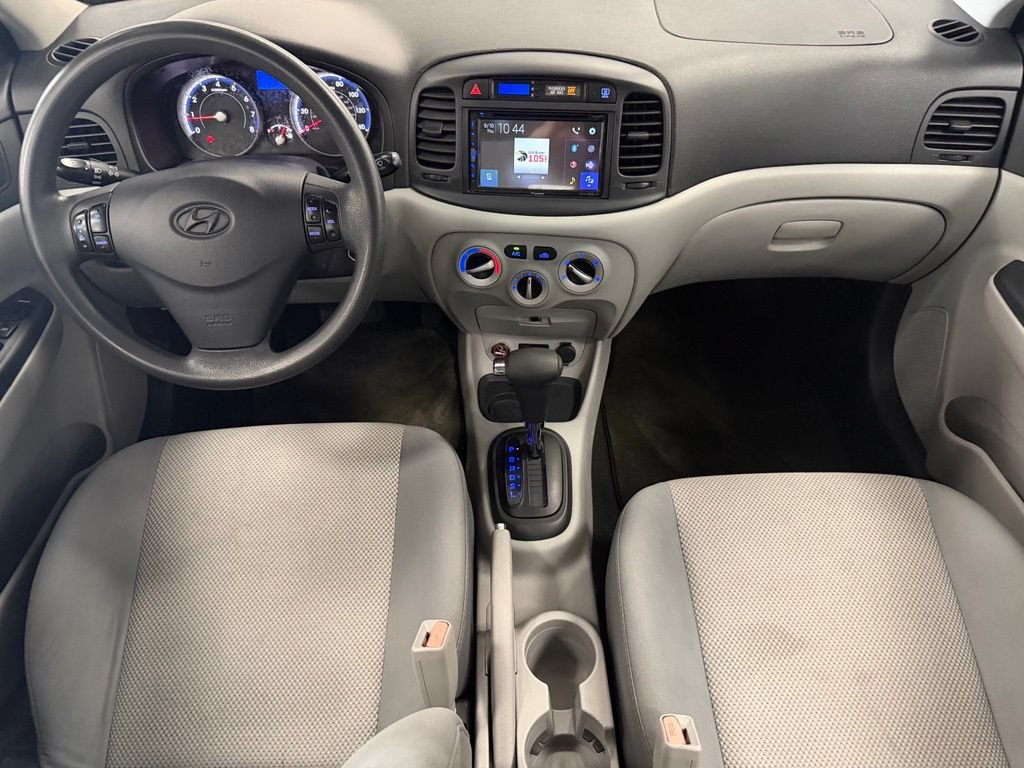 Used 2011 Hyundai Accent GLS w/ Premium Pkg 4 FWD image 14