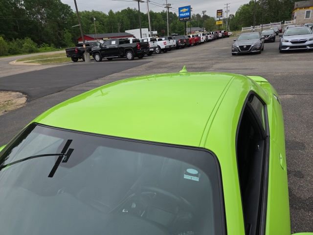 Used 2015 Dodge Challenger R/T Plus RWD image 29