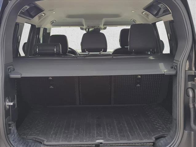 Used 2020 Land Rover Defender 110 S image 6