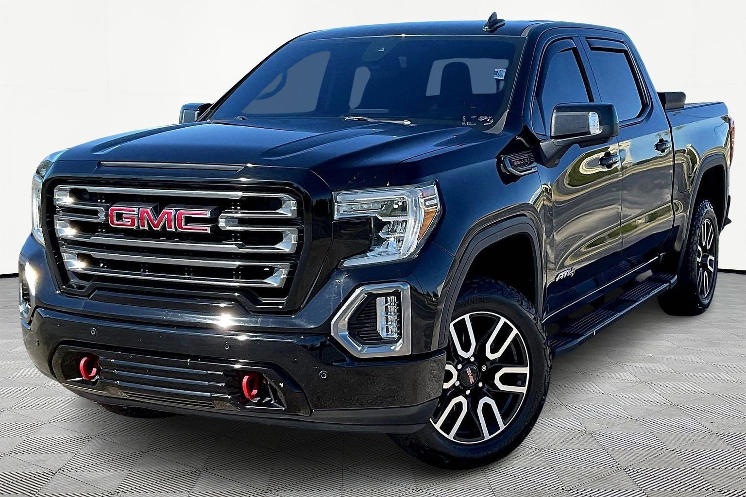 Used 2019 GMC Sierra 1500 AT4 w/ AT4 Premium Package image 2