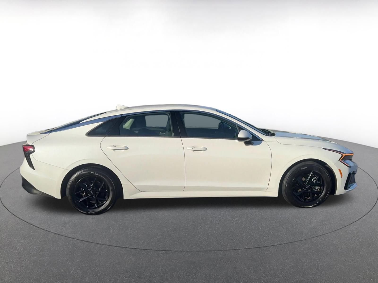 Used 2025 Kia K5 LXS image 16