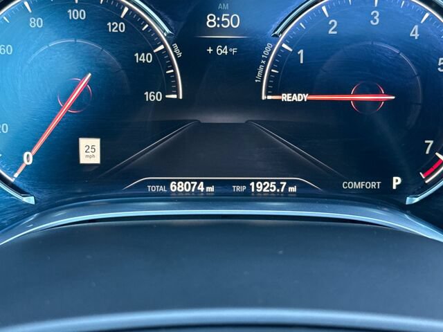 Used 2019 BMW 750i w/ Executive Package RWD image 33