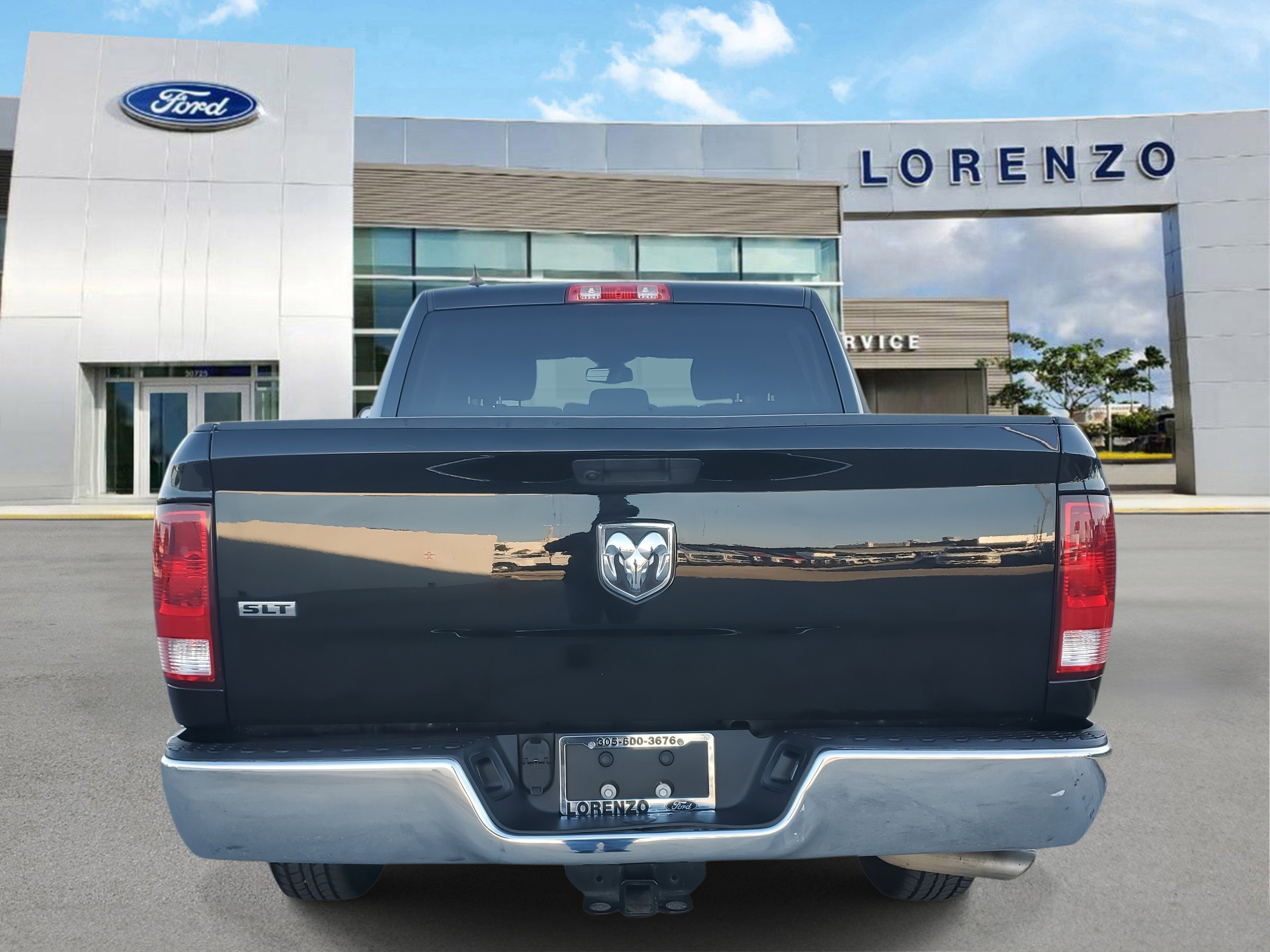 Used 2023 RAM 1500 Classic SLT w/ Trailer & Traction Group image 6